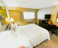 Hotel Canad Inns Destination Centre Polo Park