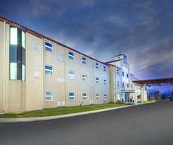 Travelodge By Wyndham Romulus Detroit Airport