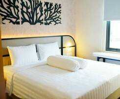 Front One Gosyen Salatiga