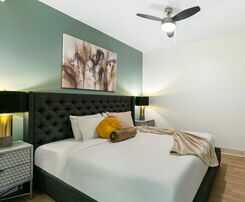 Chic 4bed Oasis Steps From French Quarter Magic!