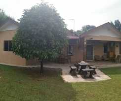 Oyo 90692 Tok Babah Village Homestay