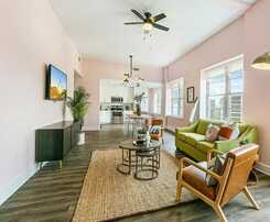 Mardi Gras Suites Nola's 4br Elegance