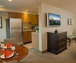 Eastgate, Bw Signature Collection