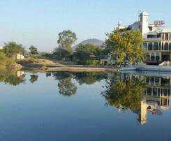 Vishalas The Raj Kesar Regency