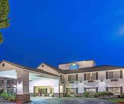 Days Inn And Suites By Wyndham Gresham