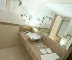 Shams Lodge Water Sport Resort