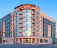 Hampton Inn And Suites Huntsville Downtown
