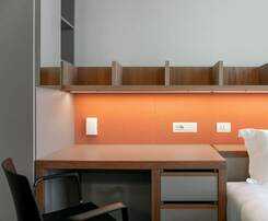 Giovenale Milan Navigli: Modern Rooms And Open Spaces In The Heart Of The City