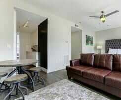 Cozy Studio Near French Quarter