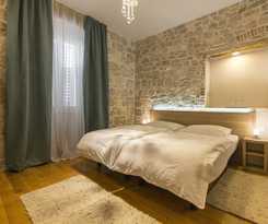 Tifani Luxury Rooms
