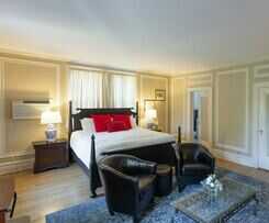 Hotel Crabtree\'s Kittle House Restaurant and Inn