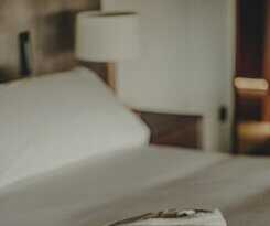 Hotel Santa María Briones