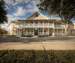 Hotel Gruene River and Retreat