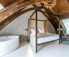 Yard Resort