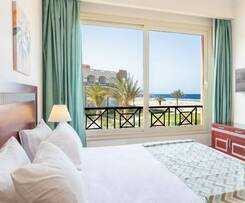 Oyster Bay Beach Suites