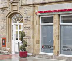 PREMIER SUITES Edinburgh Fountain Court