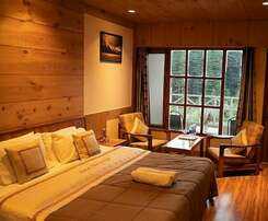 Goroomgo Conifer Manali