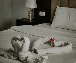  Petra jewel luxury hotel