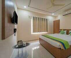 Treebo Raj Palace