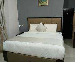 RELAX COURT HOTEL