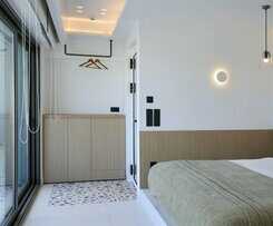 Twinn Downtown Piraeus