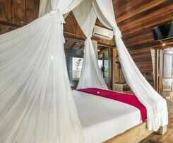 Picturesque Private Joglo Villa Near Monkey Forest