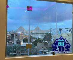 King tout pyramid