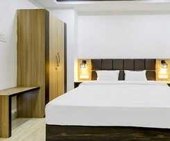 Hotel Fabhotel Apple Tree