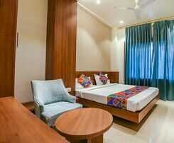 Hotel Fabhotel Royal Palace Ii