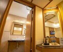 Hotel Grand Sabarees