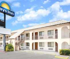 Hotel Days Inn by Wyndham Kingman East
