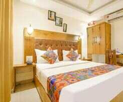 Hotel Fabhotel Anam International