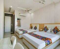 Hotel Fabhotel Skyla