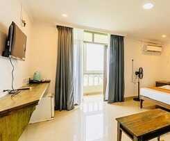 Hotel Fabhotel Satyavati