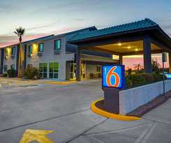 Hotel Motel 6 Lake Havasu, AZ - Lakeside