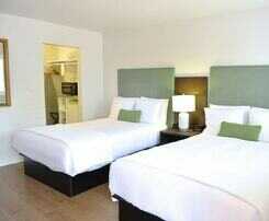 Hotel Crown City Inn