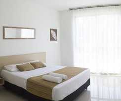 Color Hostel