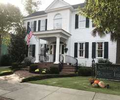 Hotel Carriage House Inn