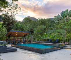 Hotel Tifakara by the Waterfall 