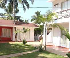 Paparazzi Resort