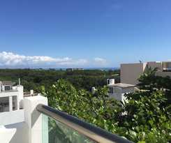 Las Perlas Condo