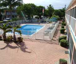 Hotel Breezy Palms Resort