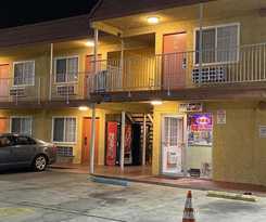 Economy Inn - Near National Orange Show Events Center