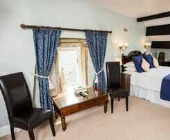 Hotel The Old Bell Inn