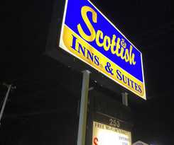 Hotel Scottish Inns and Suites