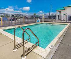 Hotel Motel 6 Pensacola, FL - NAS