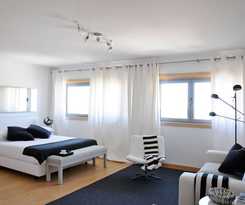 Panoramic Living