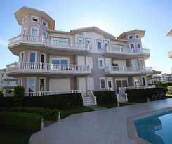  Olympias Apartment