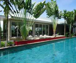 Hotel Men's Resort and Spa - Caters to Gay Men