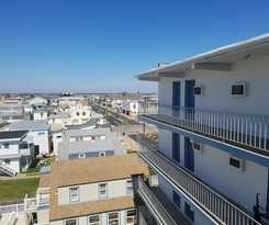 Newport Beach Resort